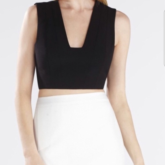 BCBGMaxAzria Tops - BCBGMAXAZRIA crop top